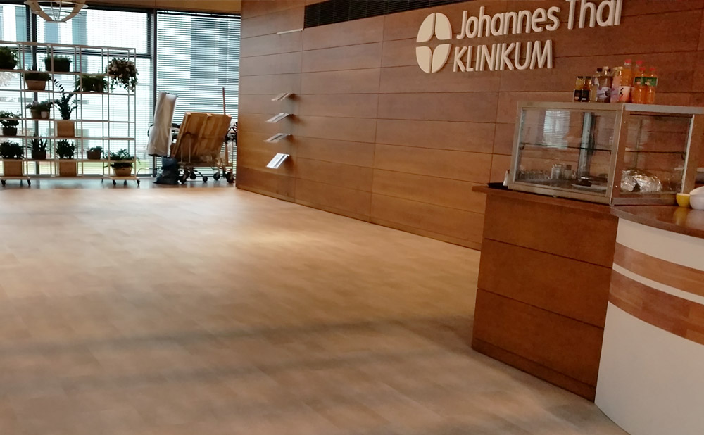 Bodenbeläge und -beschichtungen